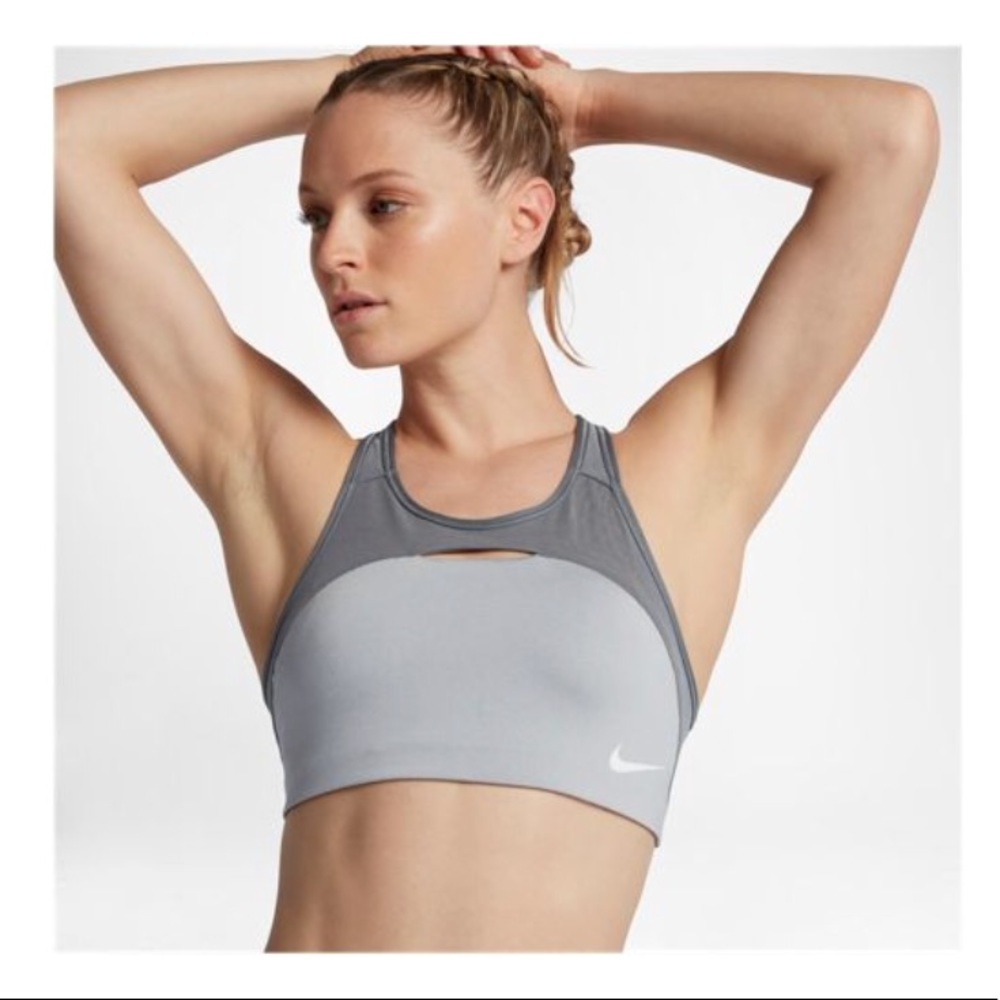 NIKE sports bra